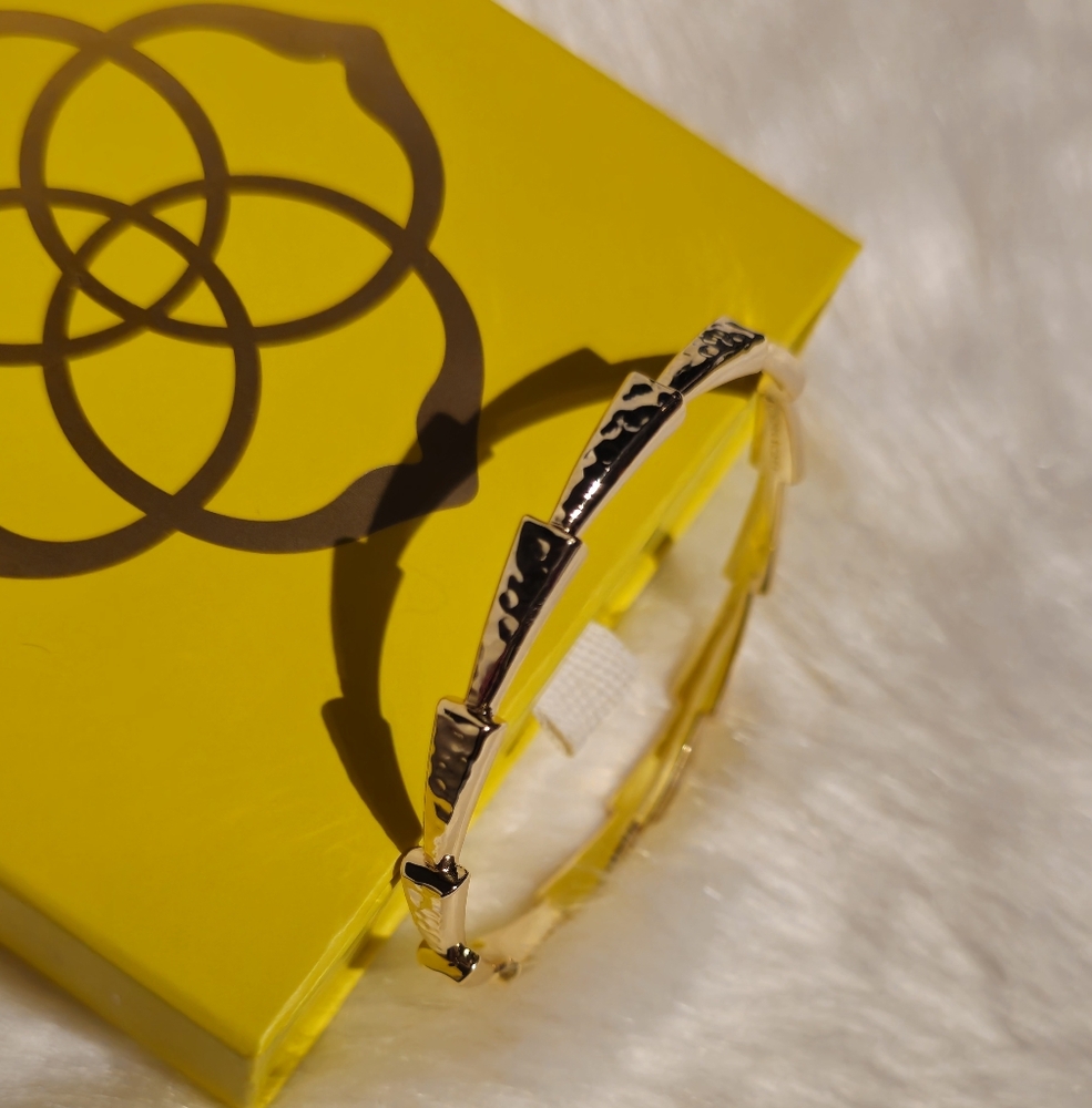 Kendra Scott Gold Tone Bracelet- NWOT